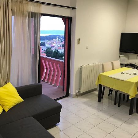 Apartmani Zuzic Krk Town Exterior foto