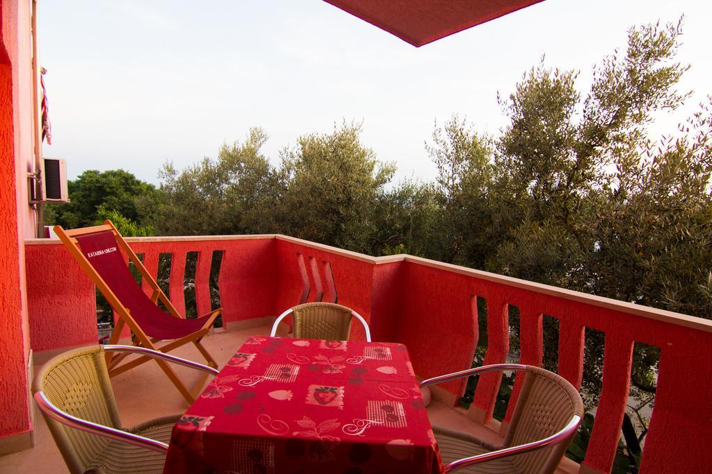 Apartmani Zuzic Krk Town Habitación foto