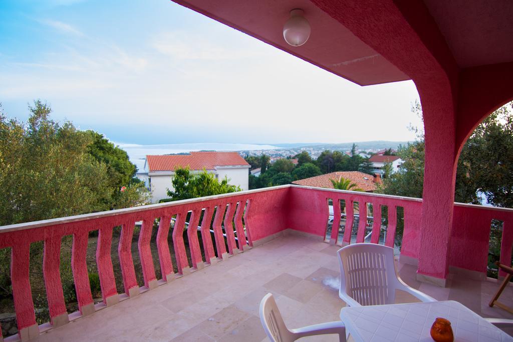 Apartmani Zuzic Krk Town Habitación foto