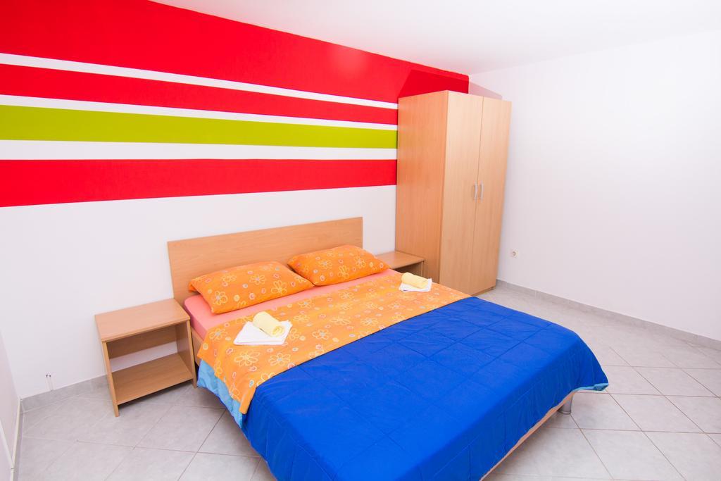Apartmani Zuzic Krk Town Habitación foto